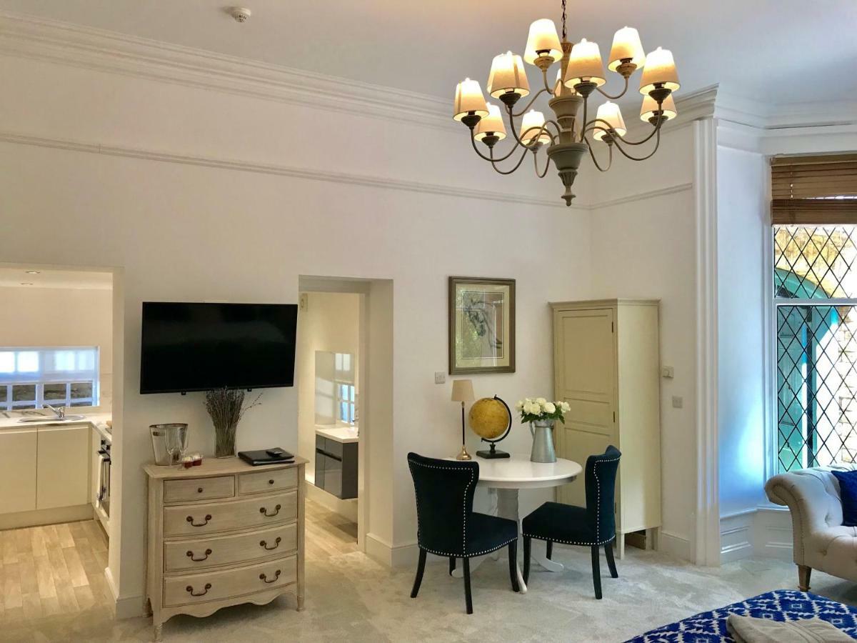 Ranmoor Serviced Apartments - The Courtyard Suite เชฟฟิลด์ ภายนอก รูปภาพ
